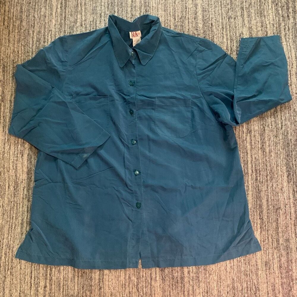 R & K Women’s Size 22W Soft Silky Button Down Shirt Blue Polynosic 3/4 Sleeve